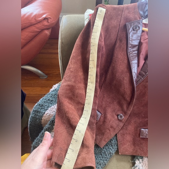 Vintage Wilson’s suede and leather jacket. 80s does Victorian - Picture 7 of 9